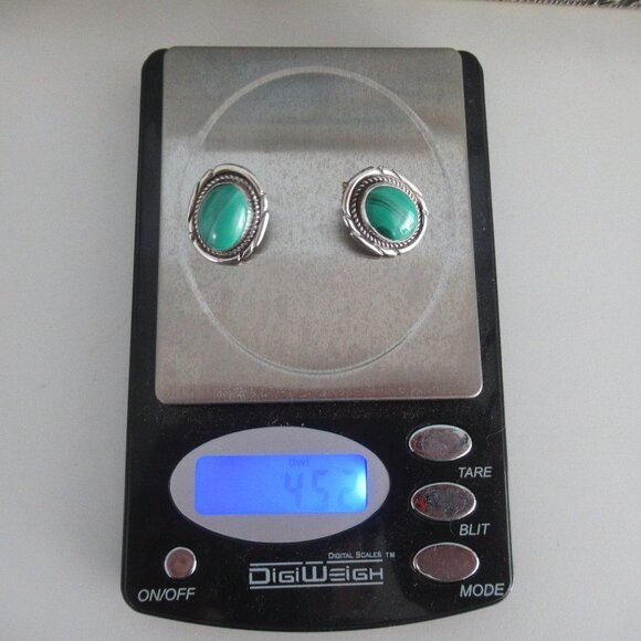 Native American Sterling and Malachite Stud Earrings 0.75" x 0.80 - Picture 7 of 8